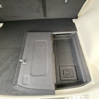 Der Kofferraum und sein Fächer